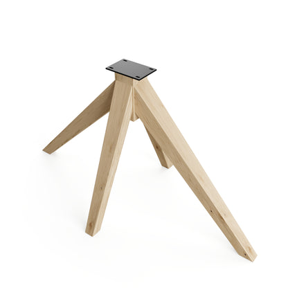 Strebengestell aus Eiche – Table Kings
